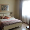 queen_bedroom